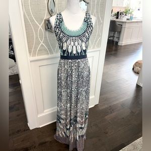 BCBG MaxAzria Adrienne Geometric Twist Back Cutout Maxi Dress Size Medium